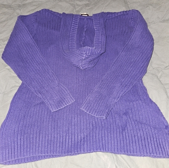 Covington hooded 3 button sweater - Picture 5 of 5